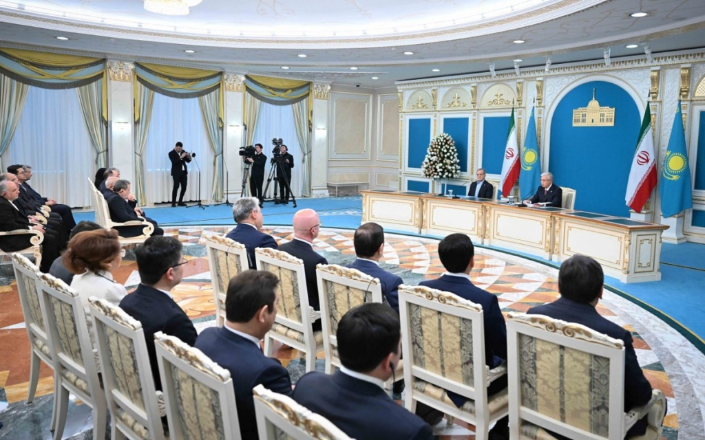 86713-bolee-500-tysyach-tonn-yachmenya-postavleno-iz-kazahstana-na-rynok-irana.jpeg